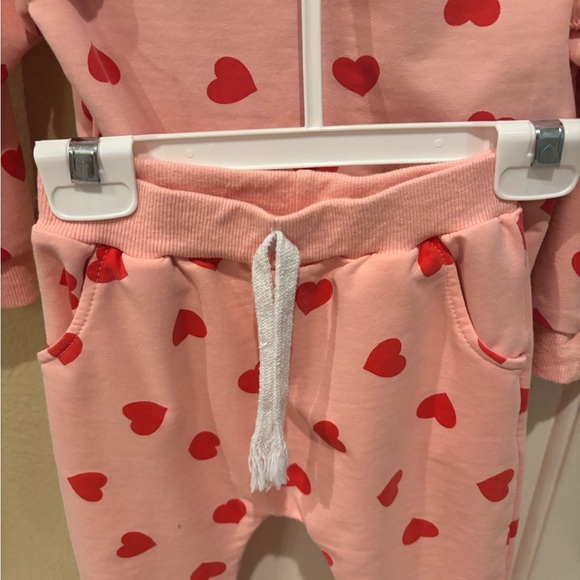 Toddler Valentines outfit - Picture 3 of 3